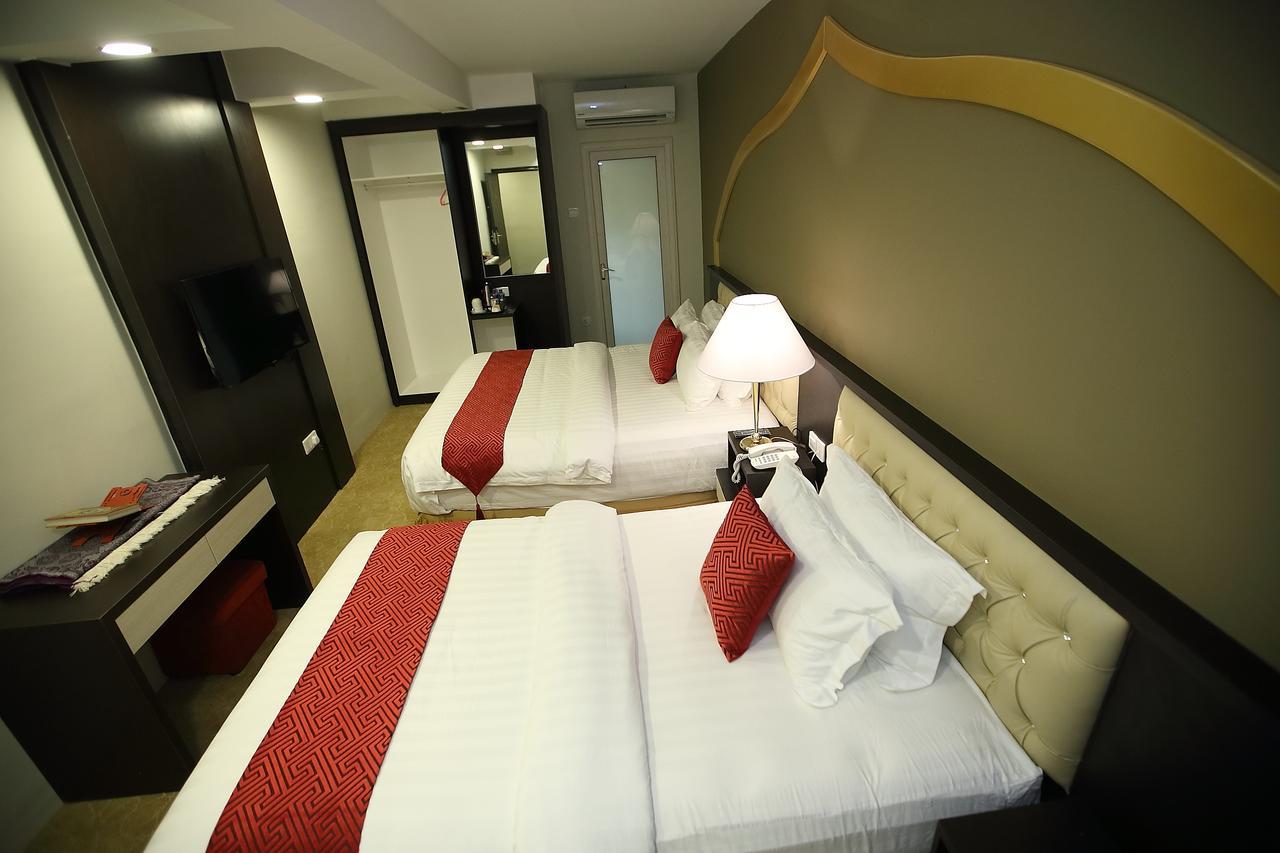 Al Khatiri Hotel Kubang Kerian Ngoại thất bức ảnh