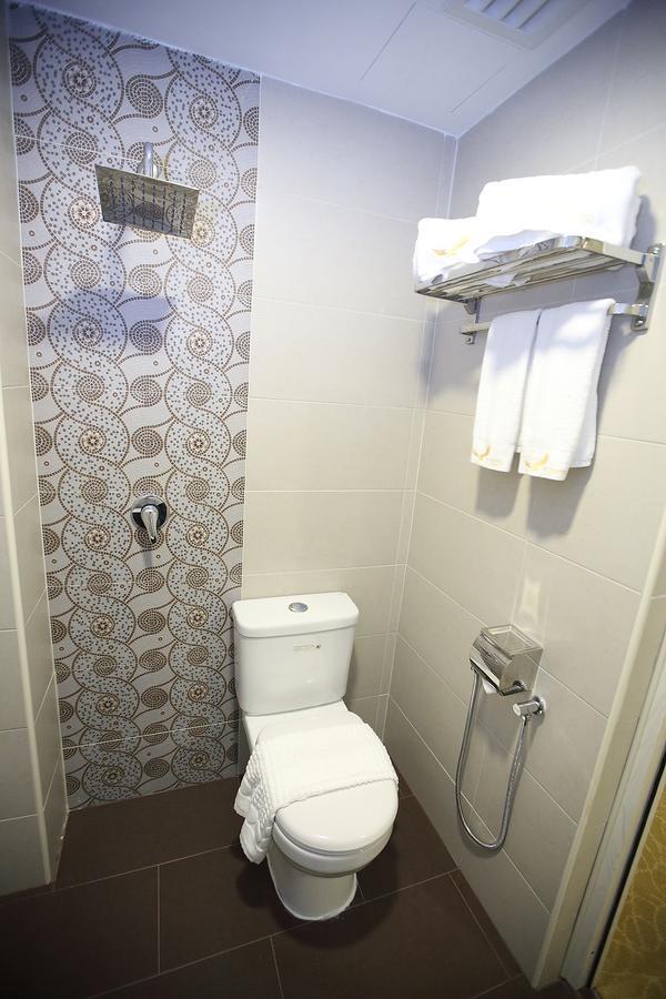 Al Khatiri Hotel Kubang Kerian Ngoại thất bức ảnh