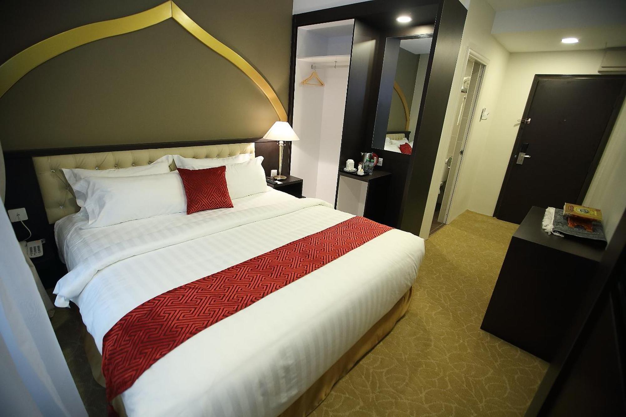 Al Khatiri Hotel Kubang Kerian Ngoại thất bức ảnh